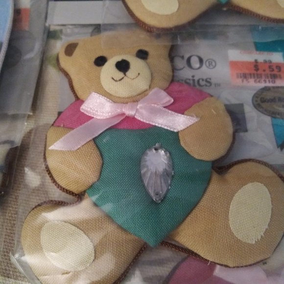 None Other - 2368 Lot of 17 Magnets All New